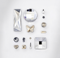 Cabochons et strass plats  coller