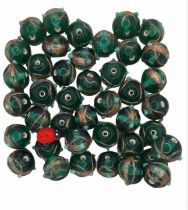 20 Perles rondes indiennes vert émeraude 13mm